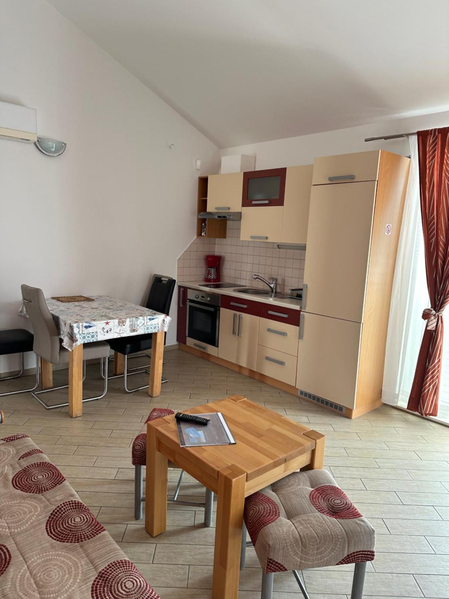 Apartments Villa Eva Slano Eksteriør billede